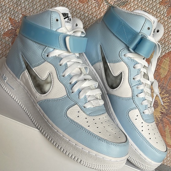 Nike WMNS Air Force 1 Mid CASTOM NIKE
BY CIERRA
WMNS sneakers - Platforms - Picture 8 of 16